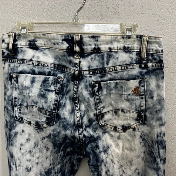 VIP Vintage Acid Washed and Destroyed Jeans - Picture 7 of 11
